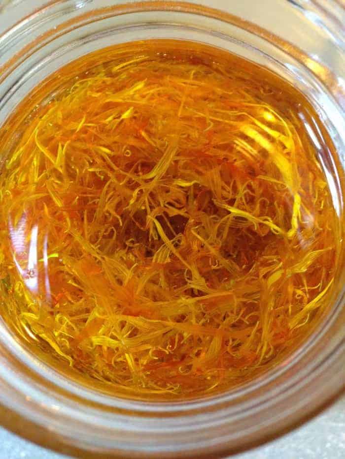 How to Dry Calendula Flowers & Make Calendula Oil