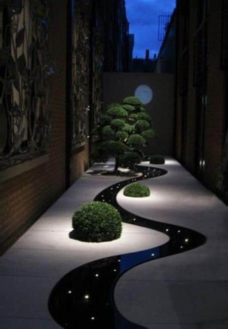 Outdoor garden lights for a unique garden design