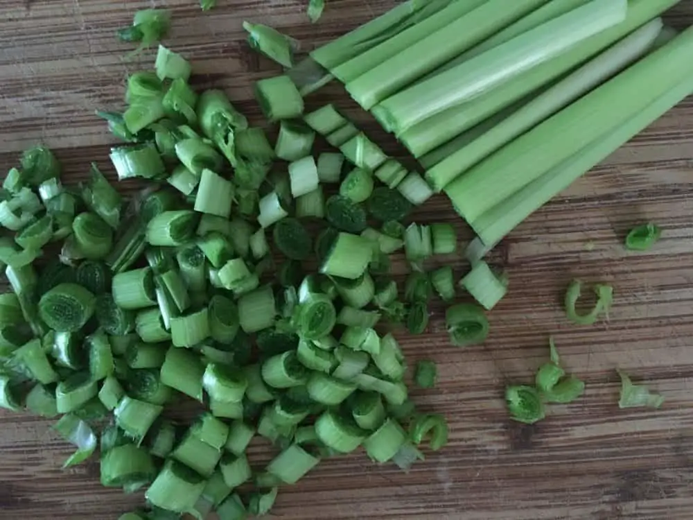 Spring garlic shoots taste delicious!