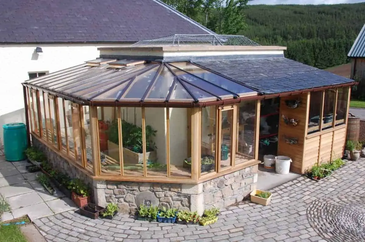 Solarium and potting shed