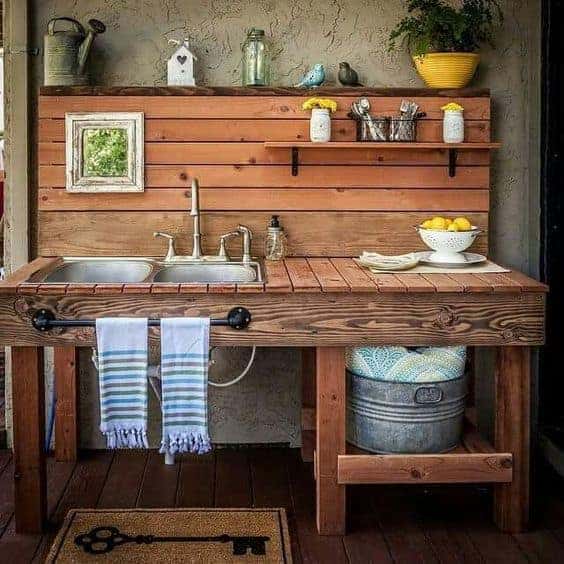 Gorgeous Potting Bench