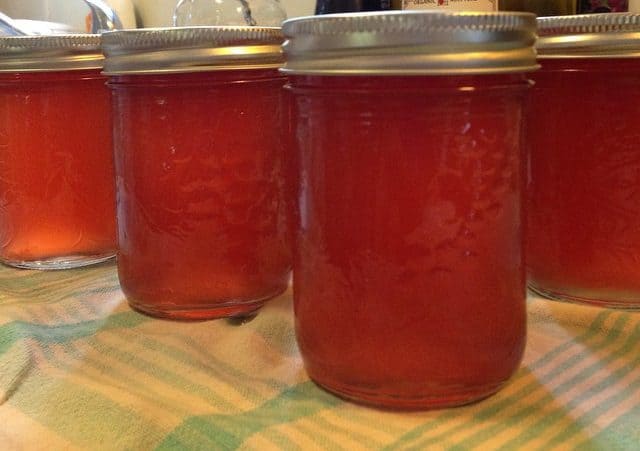 Jalapeno red pepper jelly without red dye