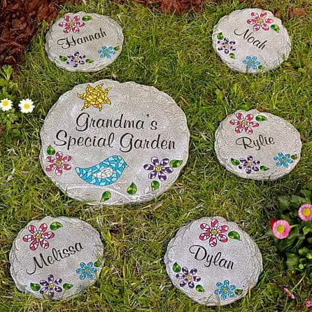 Gardening Mom Gift: Personalized stepping stones