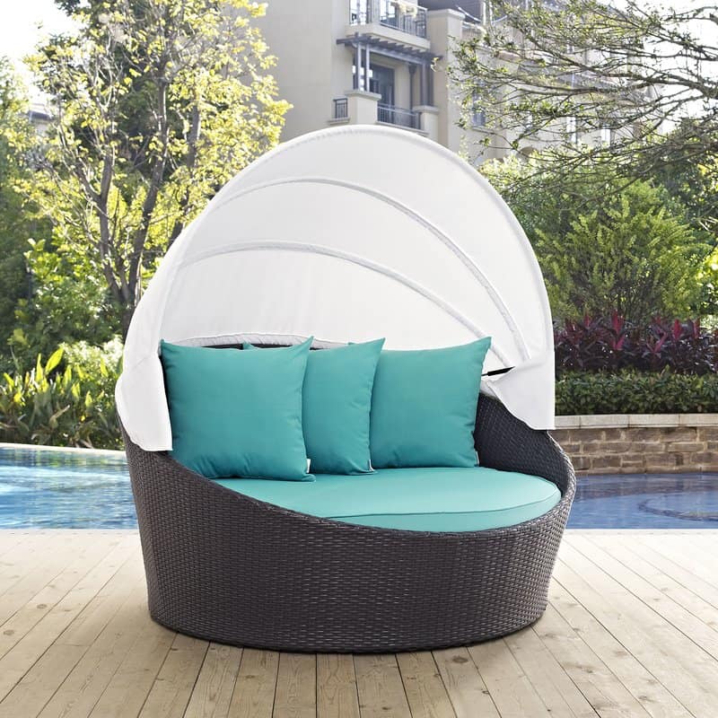 Outdoor Daybed with Cover