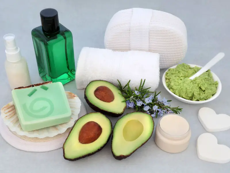 Rosemary and Avocado Facial Mask