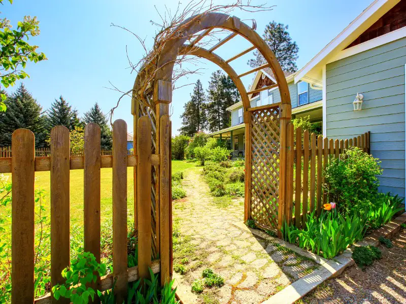 DIY Garden Fences